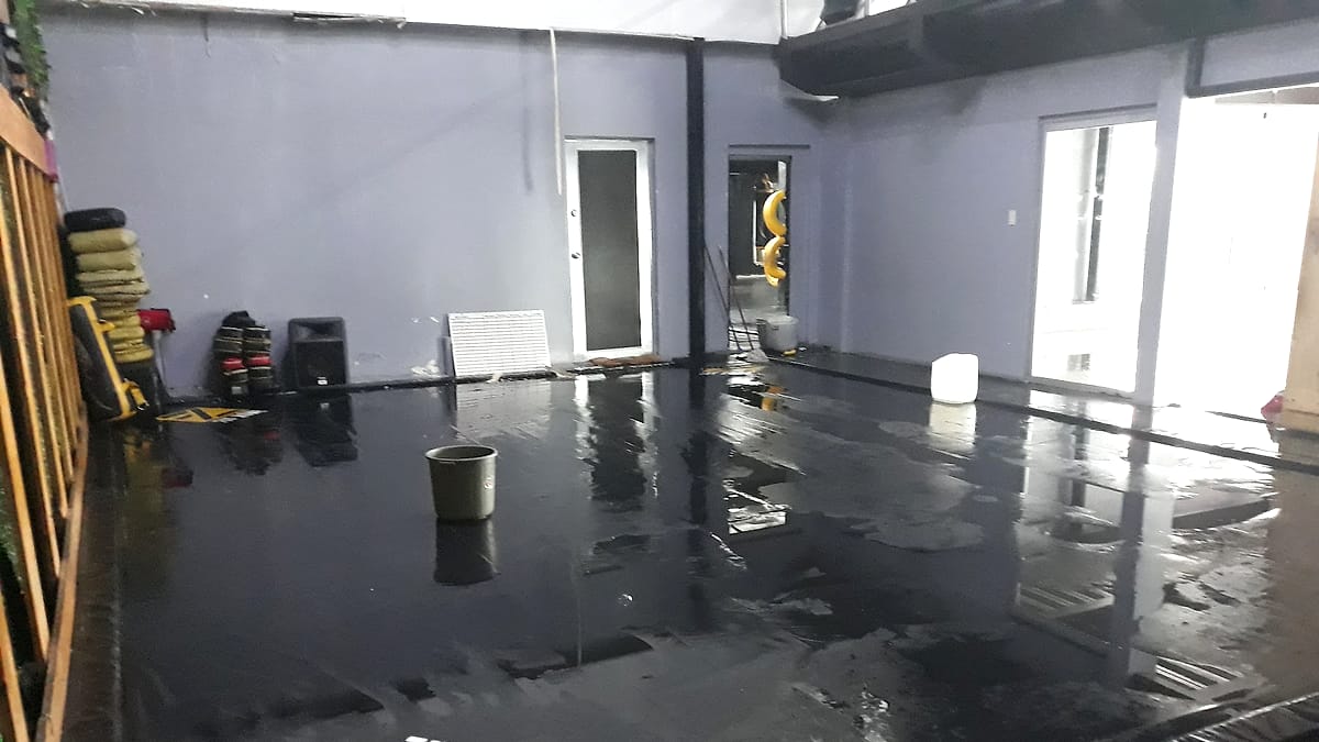 Área funcional con piso de hule